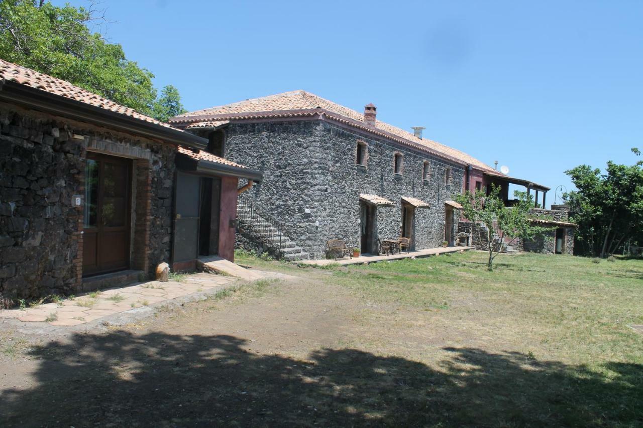 La Caraffara Sull' Etna *
