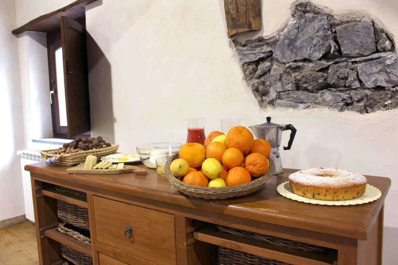 La Caraffara Sull' Etna Farm stay