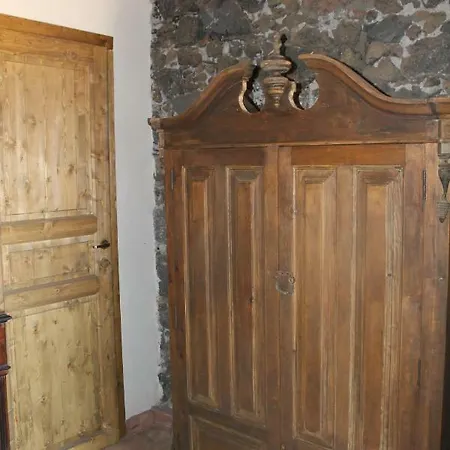 Agriturismo La Caraffara Sull' Etna Puntalazzo Exterior foto