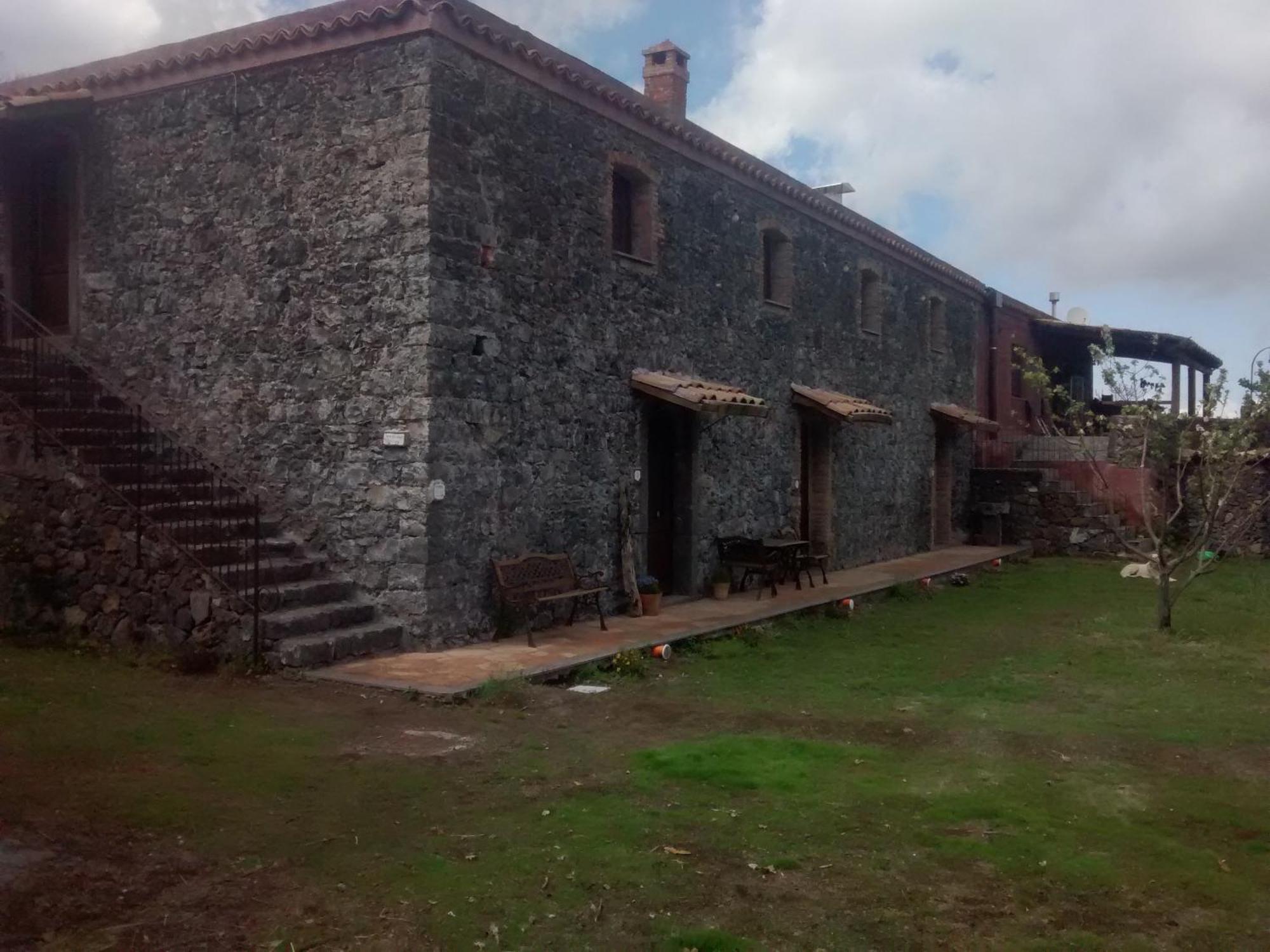 La Caraffara Sull' Etna Bauernhof Puntalazzo